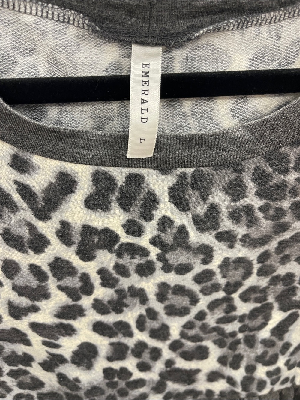 Emerald Gray Leopard-Panel Ruffle Sleeve Tunic - Picture 2 of 8